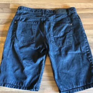 INDUSTRIE SHORTS MENS size 32💙$30