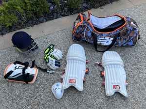 Junior cricket gear set