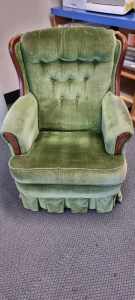 Beautiful Vintage Style Arm Chair $50