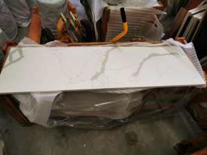 quartz engineered stone benchtop vanity 900 x 465 x 20 mm