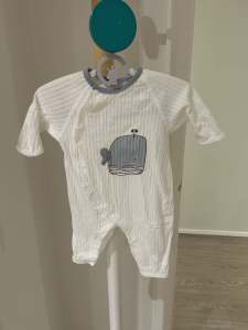 Baby clothes for 0-4 months