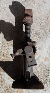 Vintage Cast Iron Flip-Top Mechanical Ratchet Screw Jack