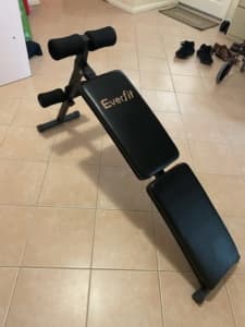EverFit Sit-Up Bench for Home Gym - Excellent Condition