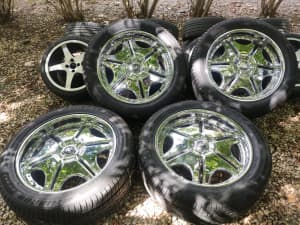 22inch 4x4 rims! very new 33 inch tyres on 6 x 139.7 wheels