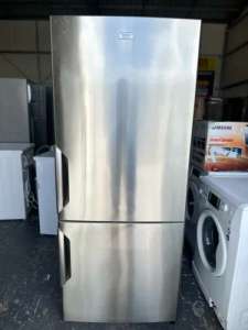 Electrolux 431 litres fridge freezer