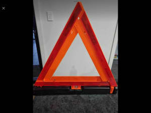 Narva Safety road Emergency Triangle set 4 x 4 travelling