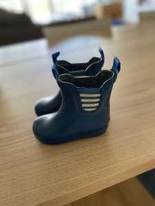 Stormur toddler rain boots size EU 21 in excellent condition