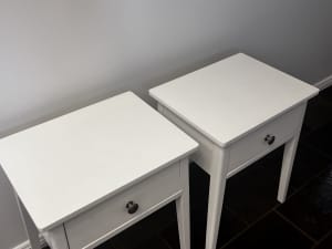 2 white bedside tables