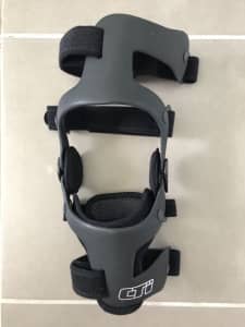 Össur CTi Custom Left Knee brace for ACL (ALMOST BRAND NEW)