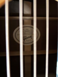 Gibson Electric-acoustic guitar