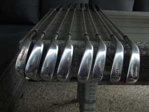 set of golf irons cleveland 588 4 iron through sand iron