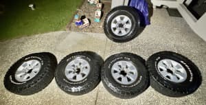 Toyota Hilux N70/N80 wheels & Tyres