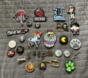 Patches Pins Badges Keychains