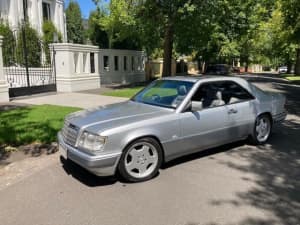 Mercedes-Benz W124 320CE Coupe