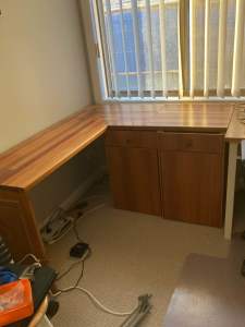 Solid wooden desk with draws & cupboards & 4 draw filing cabinet.