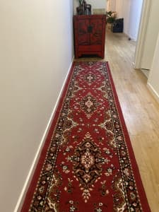Runner - Oriental design rug