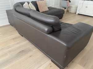 Leather lounge - Italian Leather free to good home 