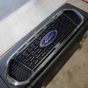 Ford Ranger PX3 XLT grille