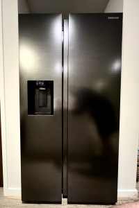 Samsung 635L Side by Side Fridge -Non-Plumbed Ice and Water