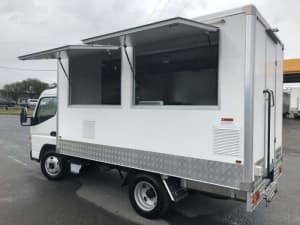 2023 Mitsubishi fuso food truck