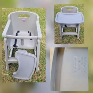 Rubbermaid Commercial HighChair