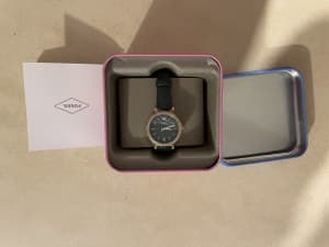 Brand new fossil leather strap watch fossil watch
