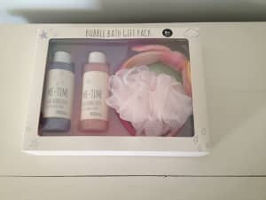 Girls Bubble Bath Gift Pack - NEW