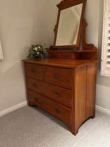 Antique Chest of Draws with Mirror