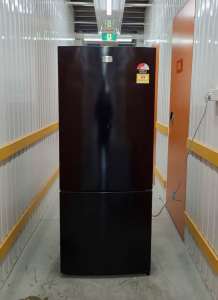 Free delivery Black 454L fridge