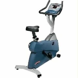 Life Fitness Exercise Bike Upright Self-Powered Comfortable