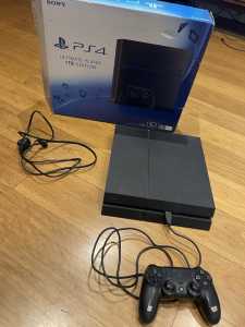 PlayStation 4 Black 1TB