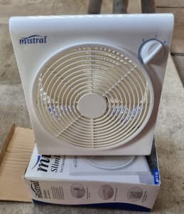 Mistral 22cm mini box fan