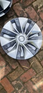 Tesla Model Y hubcap set (new)