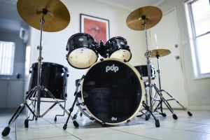 5 Piece PDP MainStage drum kit with Cowbell and Extra Seat