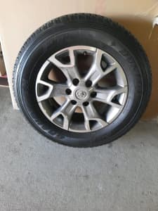 Hilux wheels and tyres