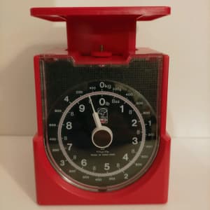 Vintage Kitchen scales 