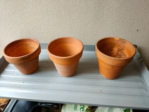 Lot 3 x 15cm Clay Garden Pots Pickup Chatswood