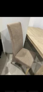 8 seater dinning table - good condition 