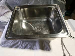 Laundry sink trough and mixer tap