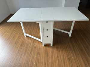IKEA WHITE FOLDING TABLE GATELEG