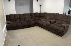 6-7 SEATER LOUNG WITH RECLINERS