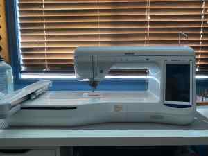 Brother VE2200 Embroidery Machine and Threads Package