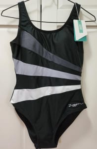 Free Ship NEW Zoggs Swimsuit One Piece Sandon Scoopback Size 10