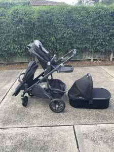 Uppababy Vista Double Pram with Bassinet