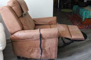 Electric lift chair in good working order