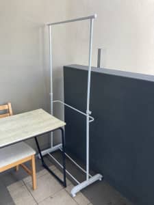 Clothes stand 