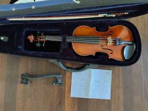 Schoenbach Violin outfit - student 1/2 size, ** recently serviced! **