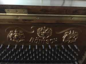 Wanted: Ronisch 3 Crowns Piano excellent condition