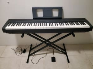 Yamaha p45 piano and stand