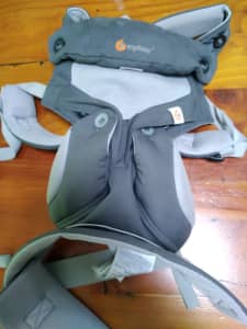 Ergo 360 Baby Carrier with cool air mesh